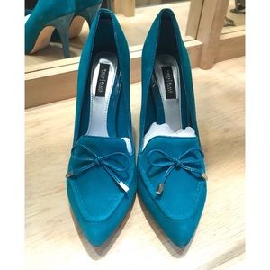 White House | Black Market Shoes.